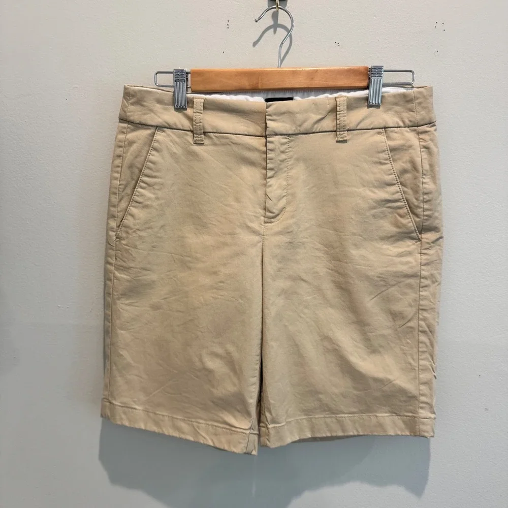 J.Crew Khaki Chino Bermuda Shorts Classic Summer Essential | Size 6